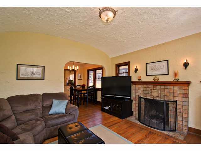 856 B Ave, Coronado, CA 92118 photo 2