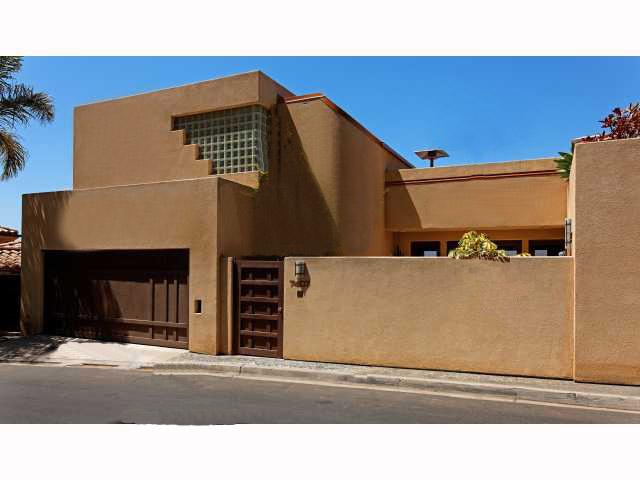 7407 Hillside Dr, La Jolla, CA 92037 photo 2