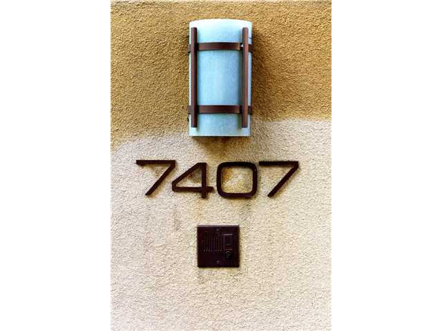 7407 Hillside Dr, La Jolla, CA 92037 photo 14