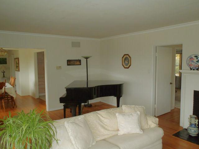 1217 Eucalyptus Ave, Vista, CA 92084 photo 3
