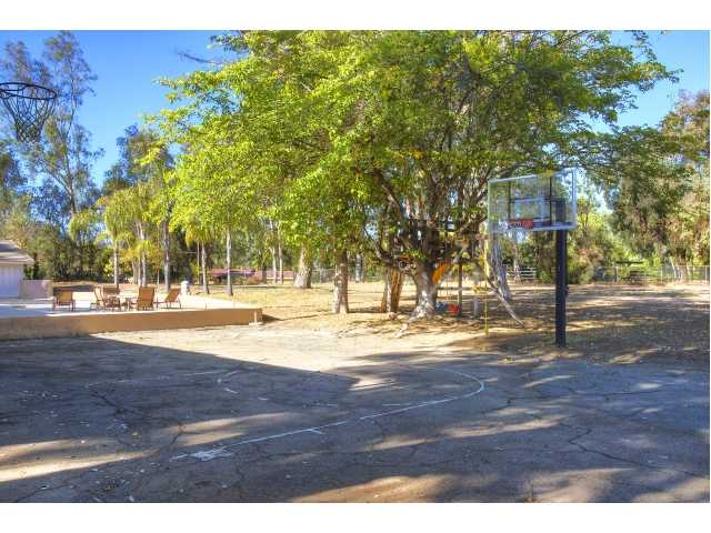 13334 Calle Colina, Poway, CA 92064 photo 21