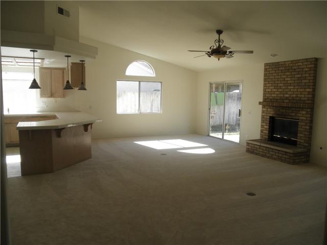 9580 Leyendekker Ct, Lakeside, CA 92040 photo 2