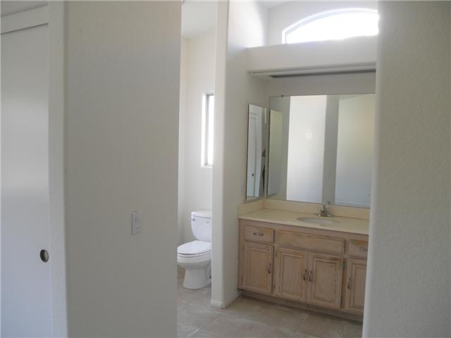 9580 Leyendekker Ct, Lakeside, CA 92040 photo 4
