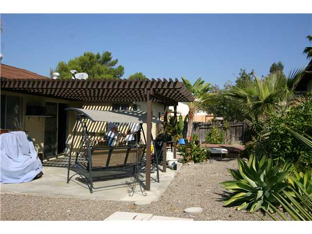 1388 Panorama Ridge Rd, Oceanside, CA 92056 photo 3