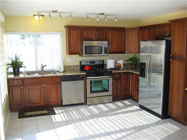 12932 Sunderland St, Poway, CA 92064 photo 2