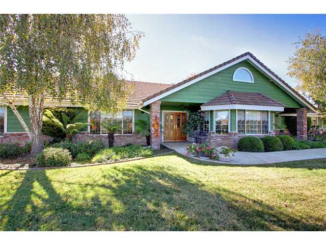 2507 Wilt Rd, Fallbrook, CA 92028 photo 1