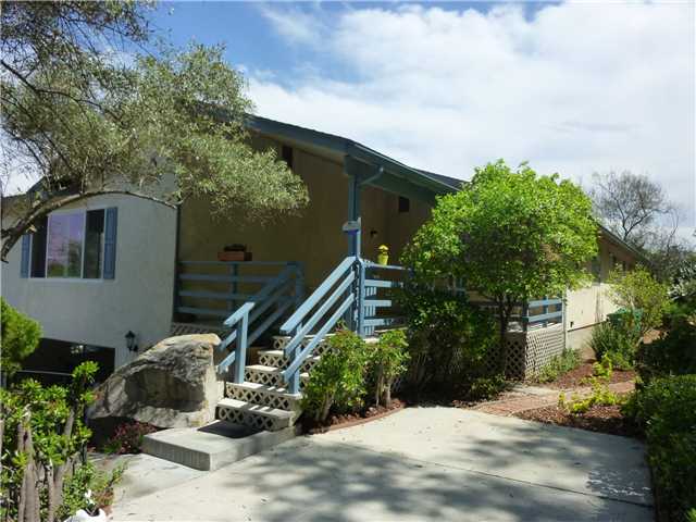 697 Skyview St, El Cajon, CA 92020 photo 2