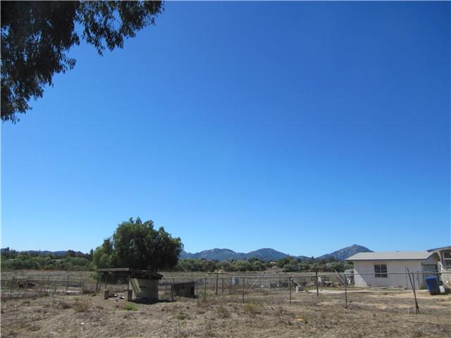 1744 Montecito Rd, Ramona, CA 92065 photo 2