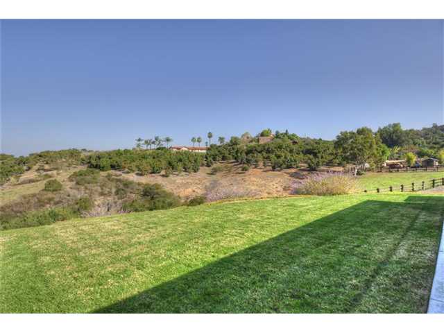 32023 Taliesin Way, Bonsall, CA 92003 photo 16
