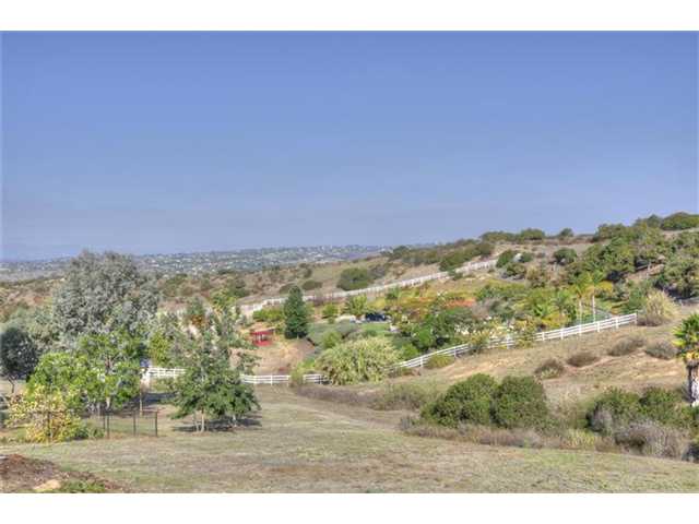 32023 Taliesin Way, Bonsall, CA 92003 photo 18
