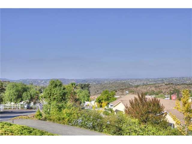 32023 Taliesin Way, Bonsall, CA 92003 photo 17