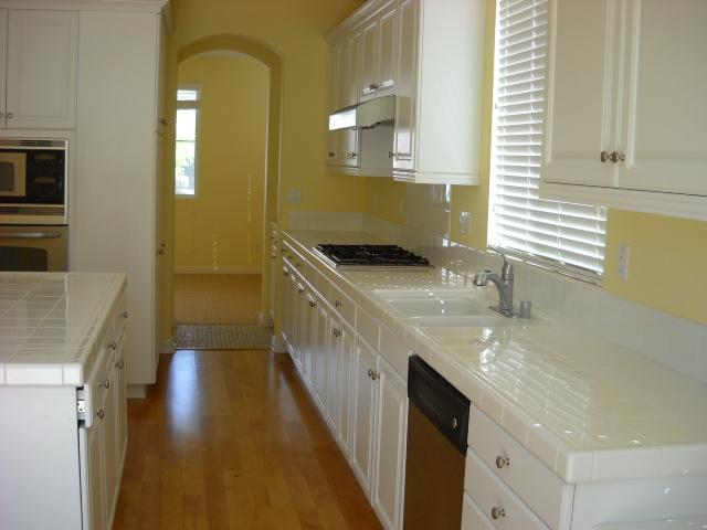 3942 Lake Park St, Fallbrook, CA 92028 photo 2