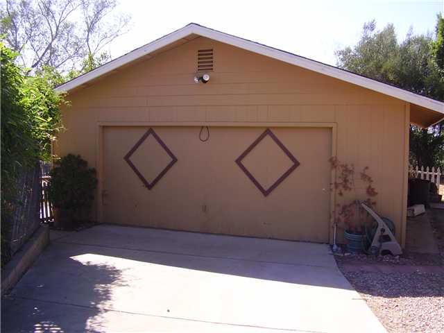 654 Josh Way, Alpine, CA 91901 photo 2