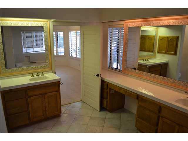 220 Via Tierra, Encinitas, CA 92024 photo 10