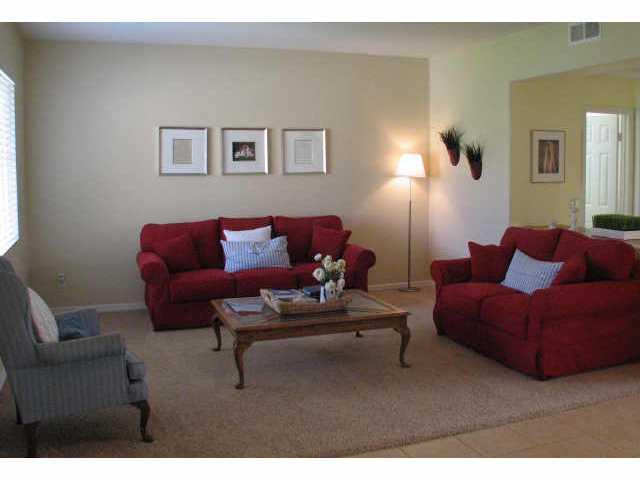 5469 Parrolette Ct, Oceanside, CA 92057 photo 2