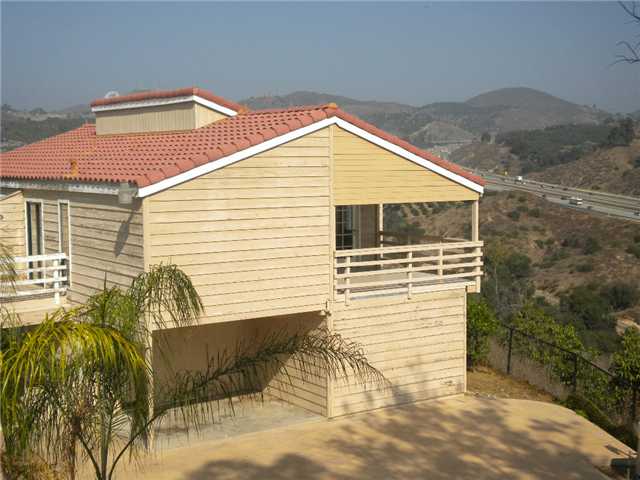 4022 Crest Hts, Fallbrook, CA 92028 photo 2