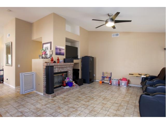 465 Lupine Way, Oceanside, CA 92057 photo 6