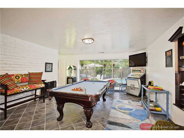 16427 Martincoit Rd, Poway, CA 92064 photo 2
