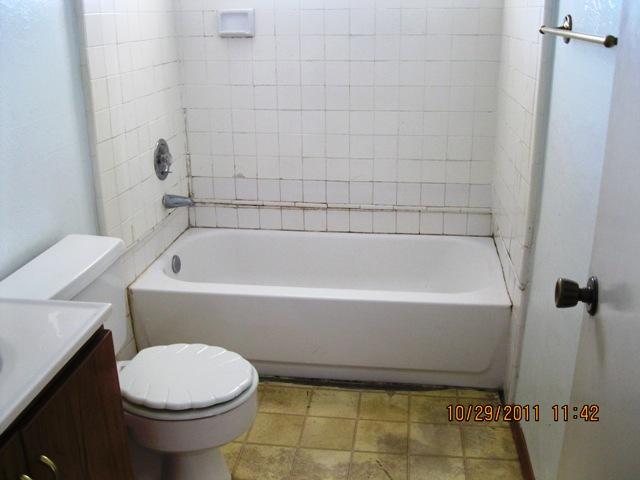 301 Camelot Dr, Oceanside, CA 92054 photo 5