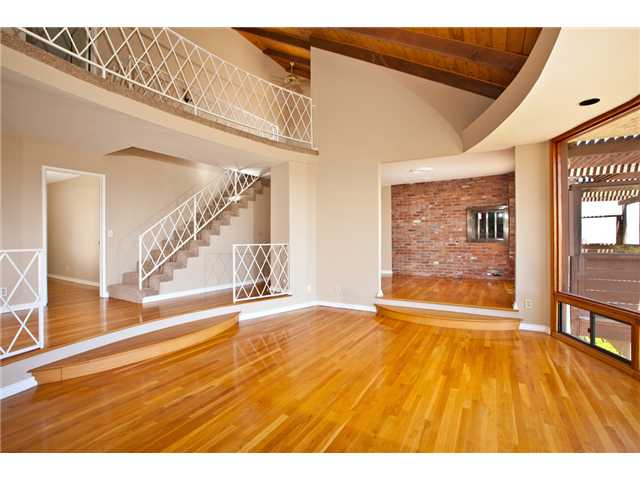 4455 Carmen Dr, La Mesa, CA 91941 photo 2