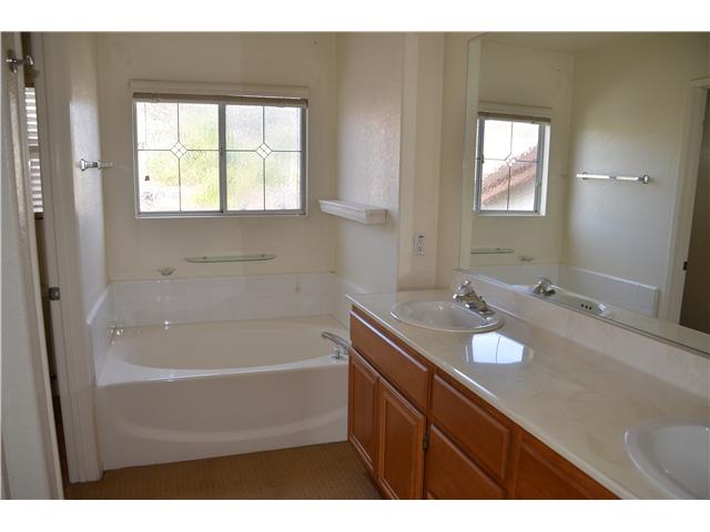 10197 Pinon Pl, Lakeside, CA 92040 photo 9