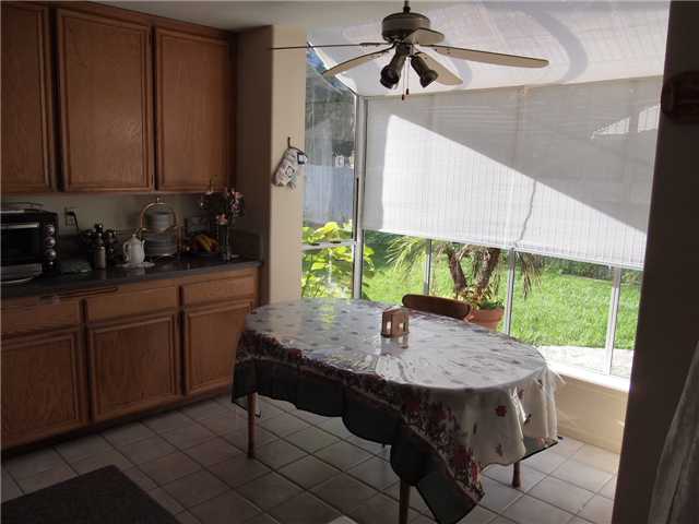 1025 Gallery Dr, Oceanside, CA 92057 photo 11