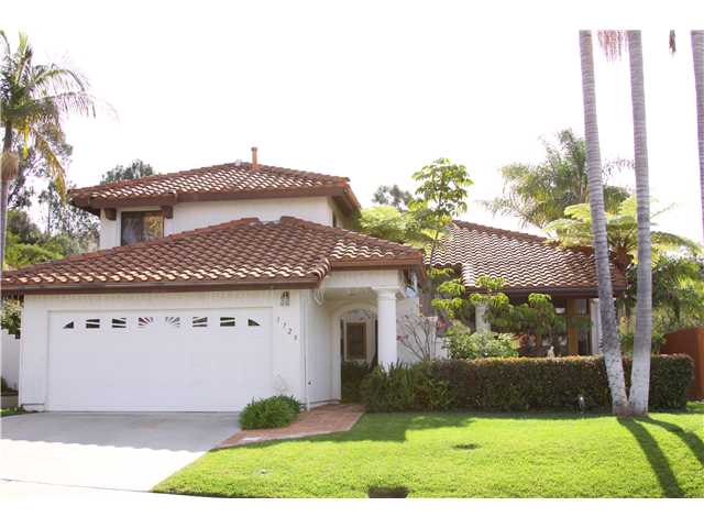 1725 Avenida La Posta Dr, Encinitas, CA 92024 photo 1