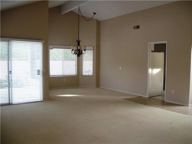 4664 Barcelona Way, Oceanside, CA 92056 photo 2