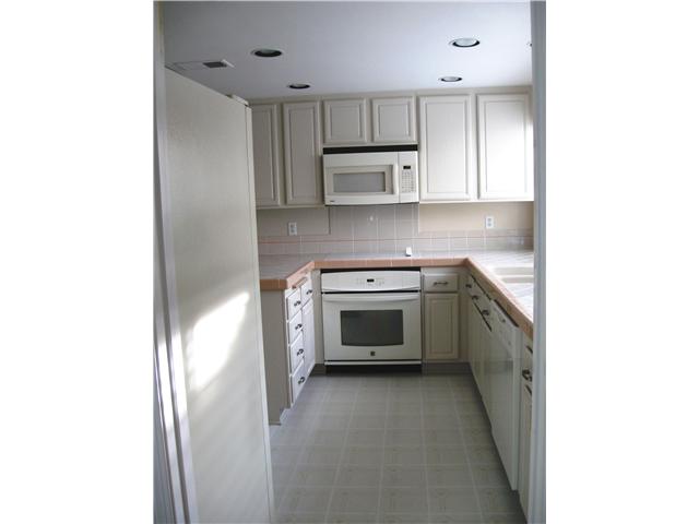 4664 Barcelona Way, Oceanside, CA 92056 photo 4