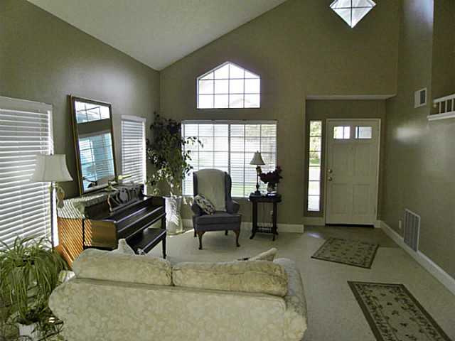 5365 Gooseberry Way, Oceanside, CA 92057 photo 3
