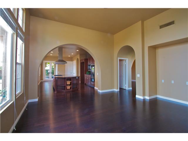 6650 Cabela Pl, Carlsbad, CA 92011 photo 2