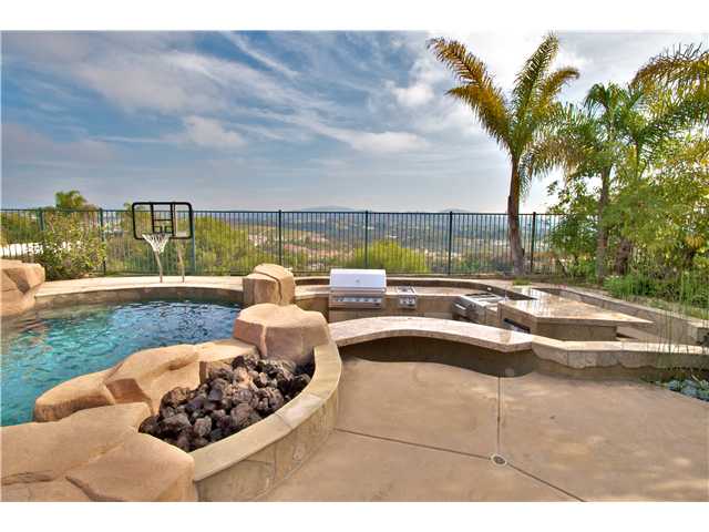 6650 Cabela Pl, Carlsbad, CA 92011 photo 16