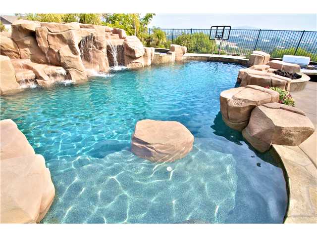 6650 Cabela Pl, Carlsbad, CA 92011 photo 1