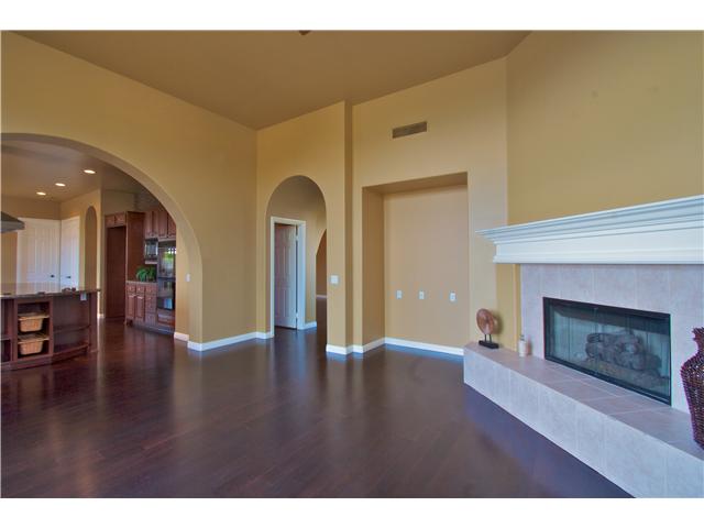 6650 Cabela Pl, Carlsbad, CA 92011 photo 4