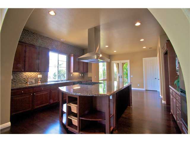 6650 Cabela Pl, Carlsbad, CA 92011 photo 5
