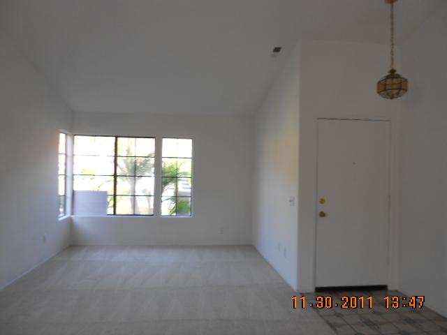 9250 Sinsonte Ln, Lakeside, CA 92040 photo 3