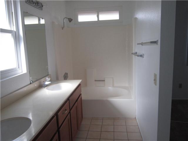 4914 Glenhaven Dr, Oceanside, CA 92056 photo 9