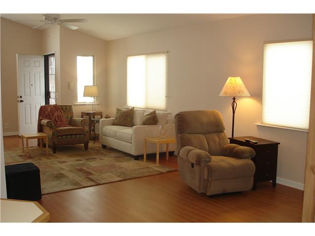 13 Oriole Ln, Oceanside, CA 92057 photo 4