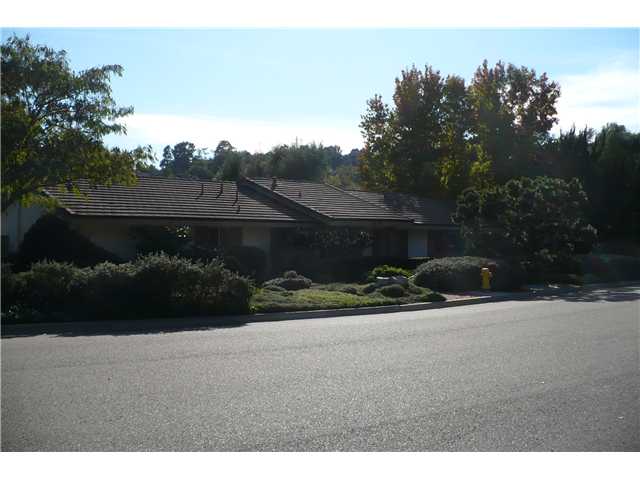 3435 Laketree Dr, Fallbrook, CA 92028 photo 3
