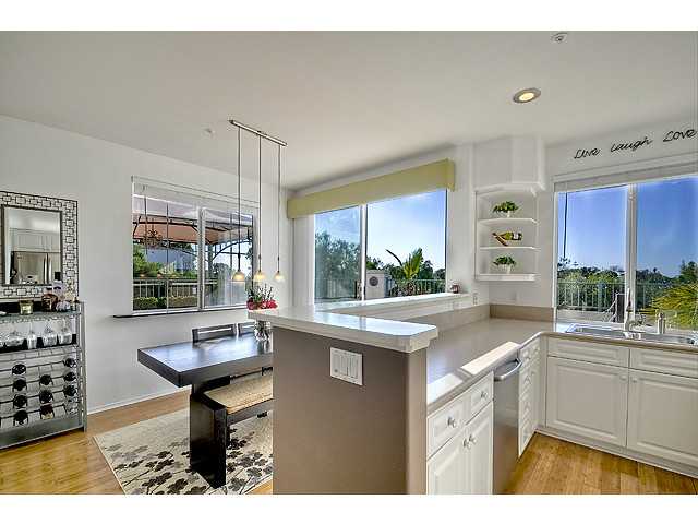 541 Sweet Pea Pl, Encinitas, CA 92024 photo 8