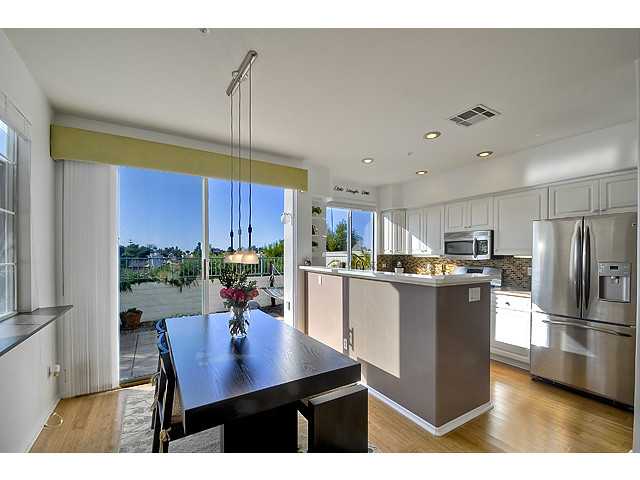 541 Sweet Pea Pl, Encinitas, CA 92024 photo 7