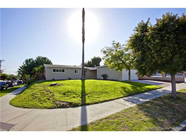 4135 Thomas St, Oceanside, CA 92056 photo 2