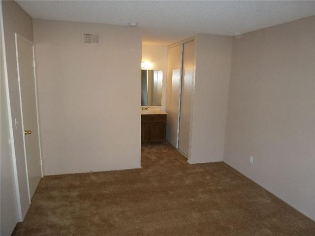 9626 Pineapple Pl, Lakeside, CA 92040 photo 4