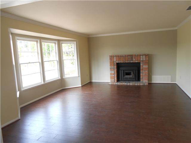 4075 Helena St, Fallbrook, CA 92028 photo 6