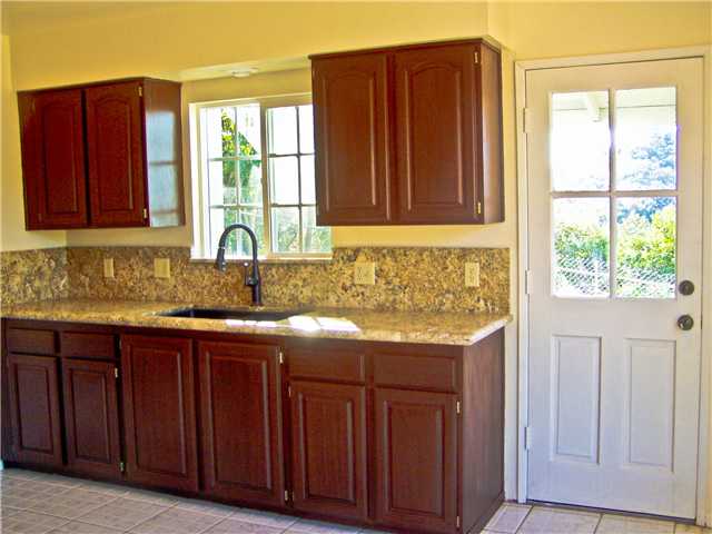 4075 Helena St, Fallbrook, CA 92028 photo 7