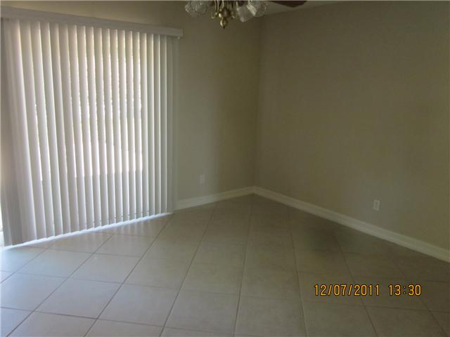2324 Fallingleaf Rd, Oceanside, CA 92056 photo 3