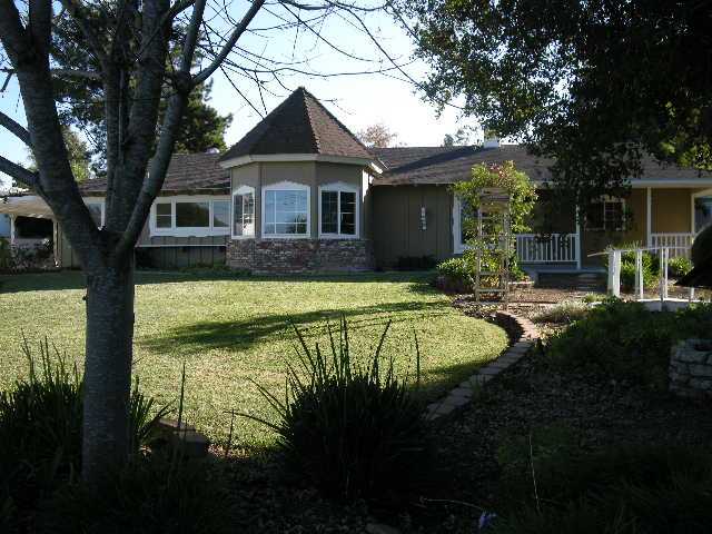 327 Sky Vista Way, Fallbrook, CA 92028 photo 1