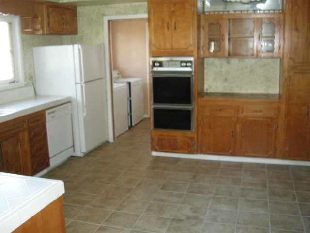 327 Sky Vista Way, Fallbrook, CA 92028 photo 4