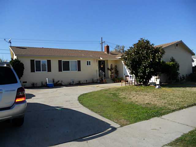 886 S Beech Ave, Chula Vista, CA 91911 photo 2