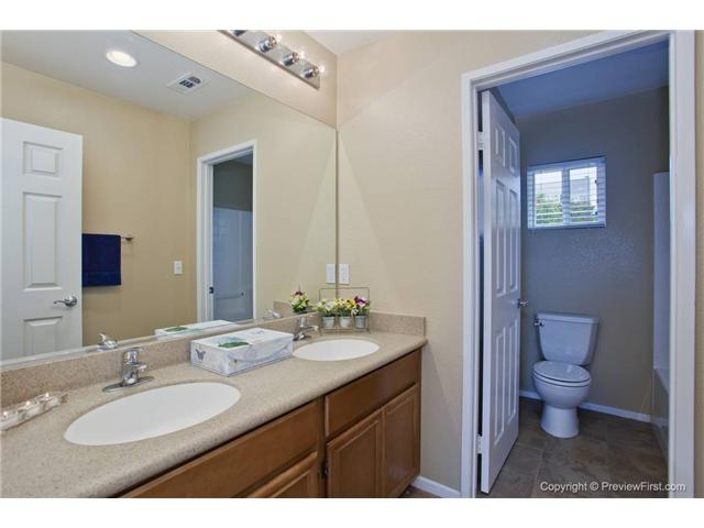 4186 Summerview Way, Oceanside, CA 92056 photo 18